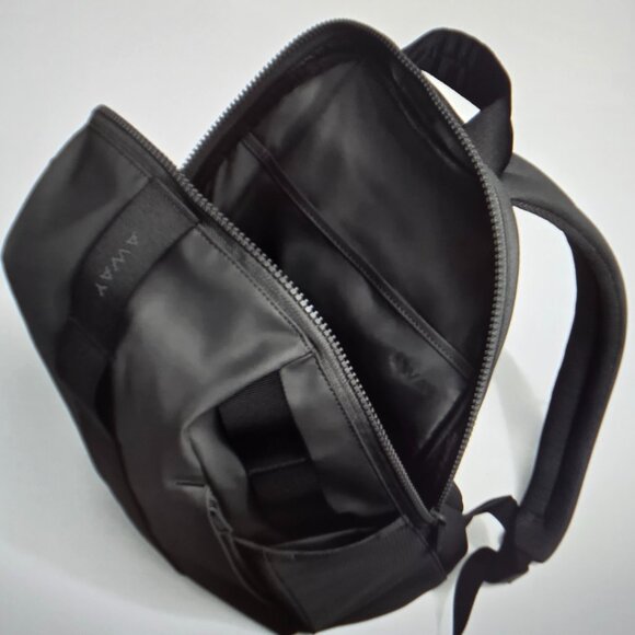 Away Active Daypack 20L - Picture 5 of 6